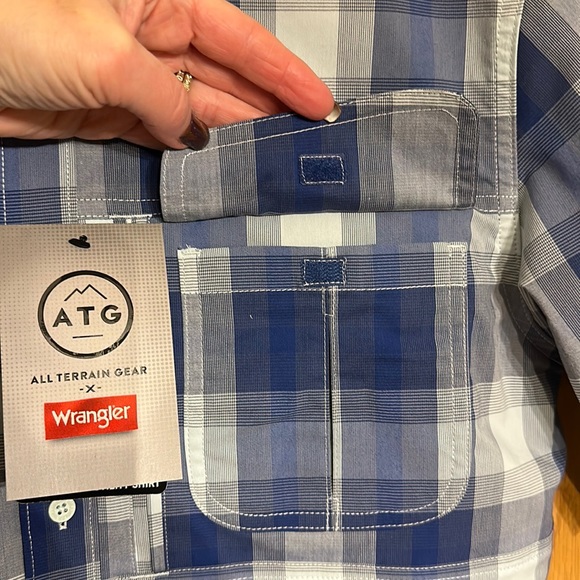 Wrangler Small ATG blue plaid All Terrain Gear short sleeve button down … - Picture 6 of 11